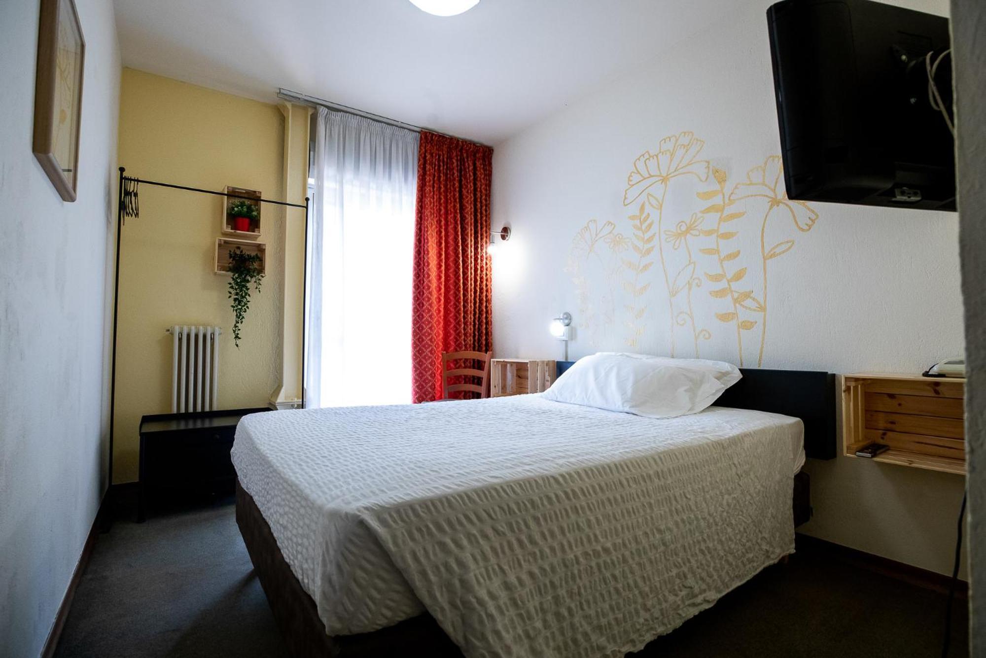 Hotel Rendez Vous ชาตีญอน ภายนอก รูปภาพ