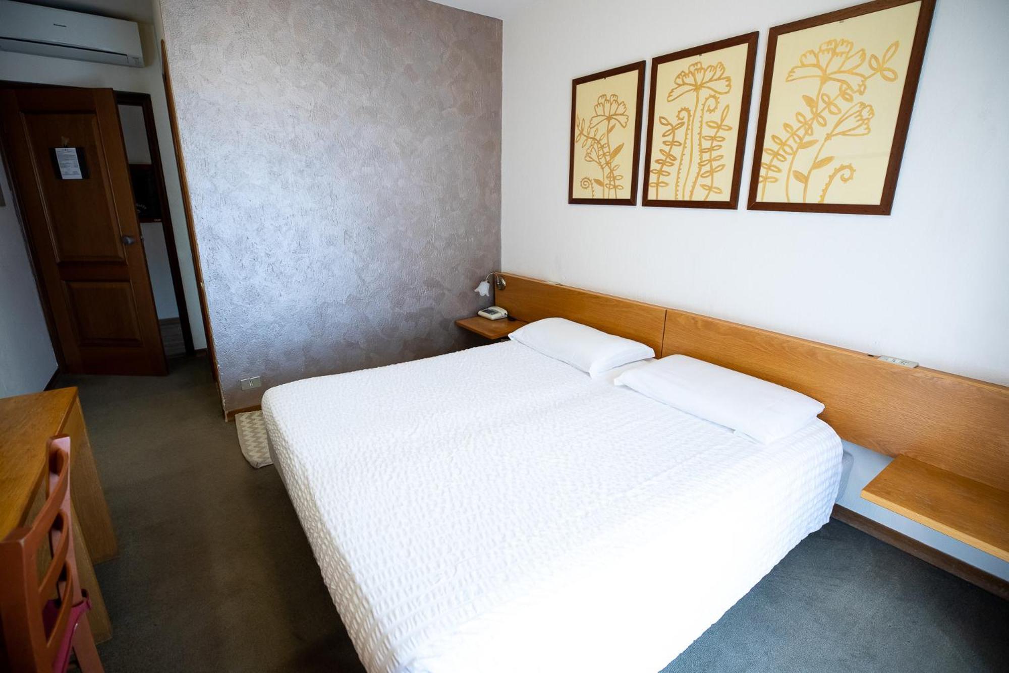 Hotel Rendez Vous ชาตีญอน ภายนอก รูปภาพ