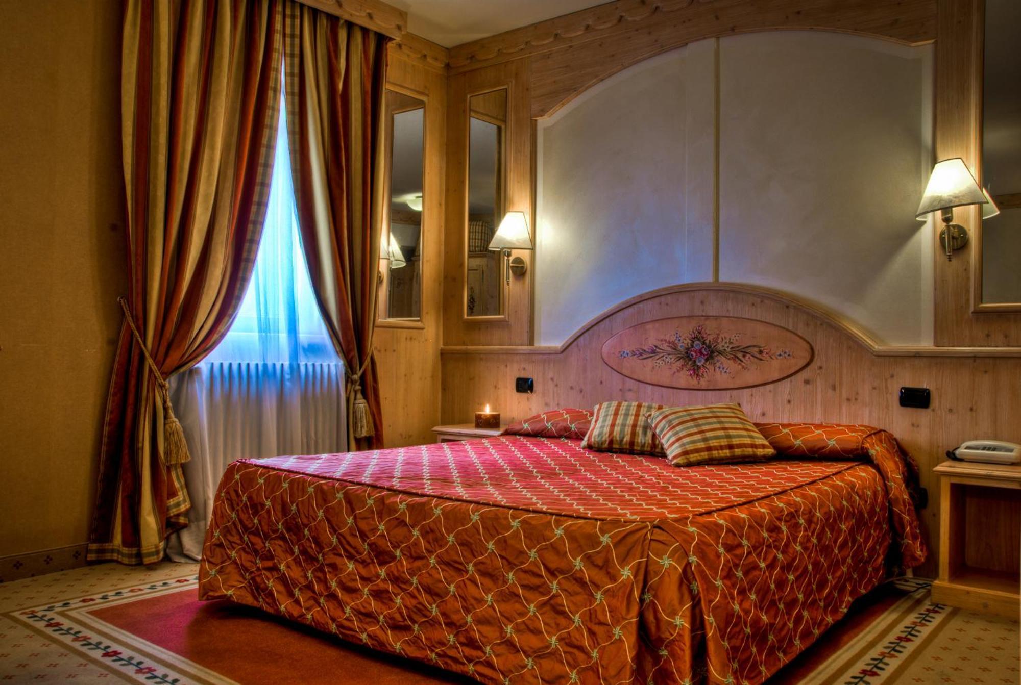 Hotel Rendez Vous ชาตีญอน ภายนอก รูปภาพ